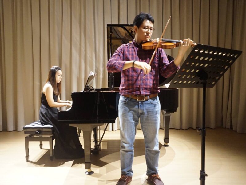 The Happy Violinist - Singapore Violin Lessons With Certified Teacher
